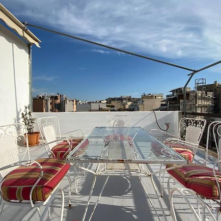 Central Apts With Acropolis Views - Pk Building アテネ エクステリア 写真