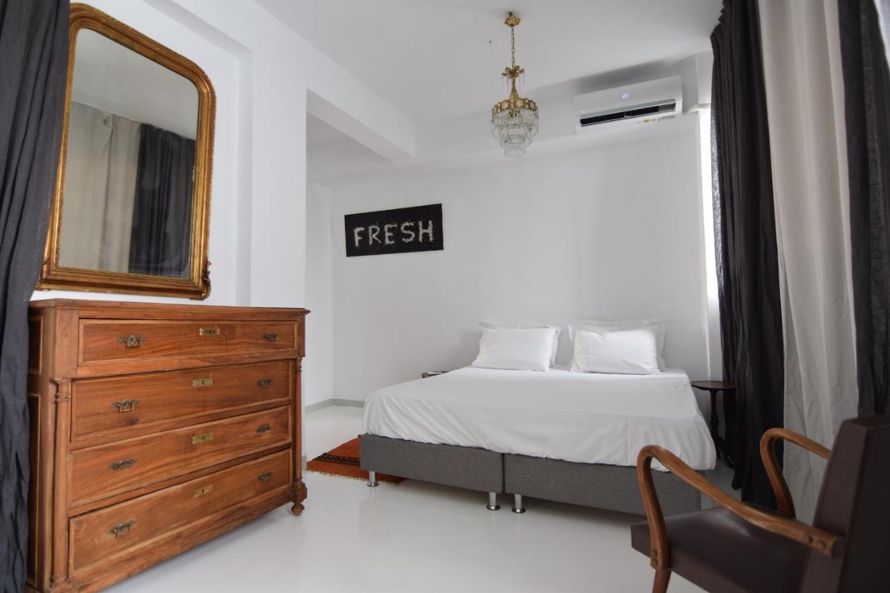 Central Apts With Acropolis Views - Pk Building アテネ エクステリア 写真