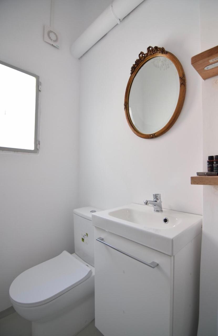 Central Apts With Acropolis Views - Pk Building アテネ エクステリア 写真